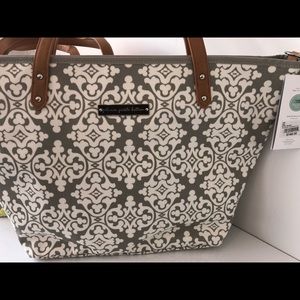 Brand new with tags- Petunia Pickle Bottom